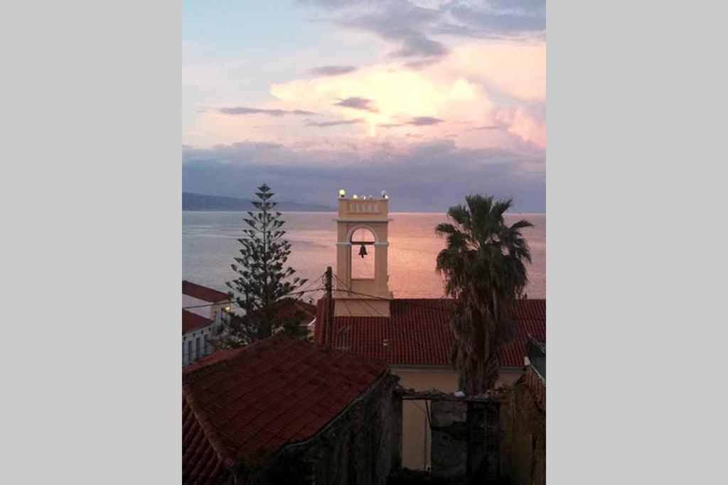 Im Herzen Von Koroni Exteriör bild